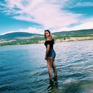 Meet your Posher, Bella